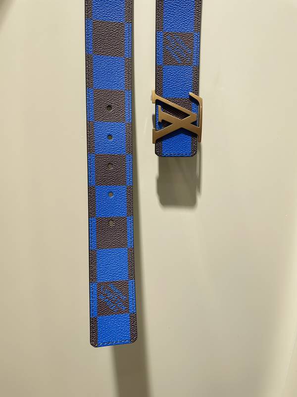 Louis Vuitton 40MM Belt LVB00341